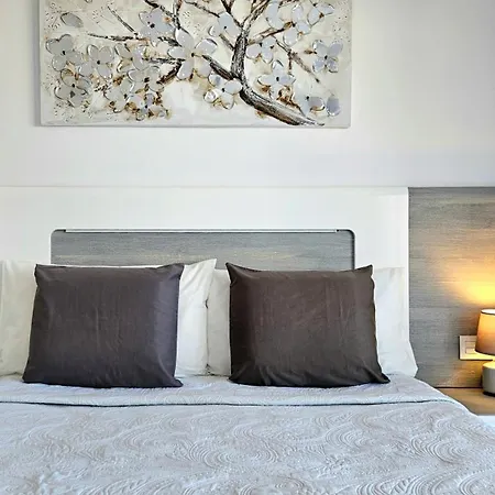 Paulmarie Family Ocean&mountain View Apartment