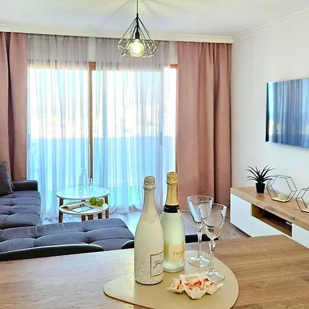 Family Ocean & Mountain Views & Heated Pool * Costa Adeje (Tenerife)