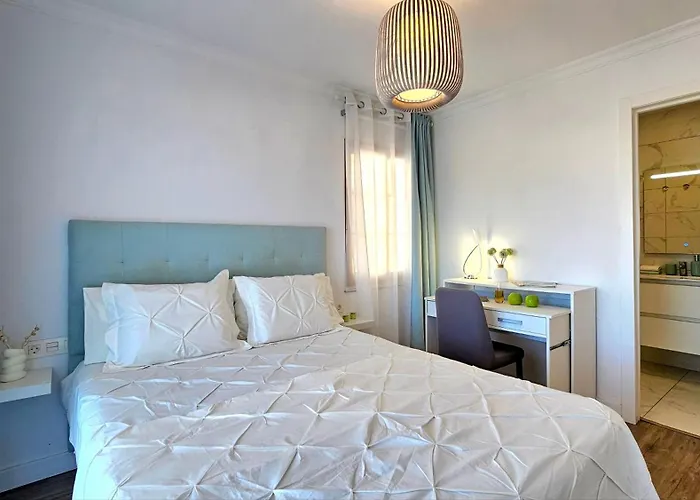 Paulmarie Family Ocean&mountain View